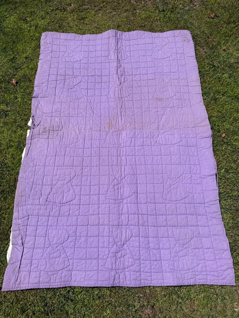 VTG Sunbonnet Sue Baby Lap Quilt Hand Sewn Purple Pastel 35x53 Damaged Cutter